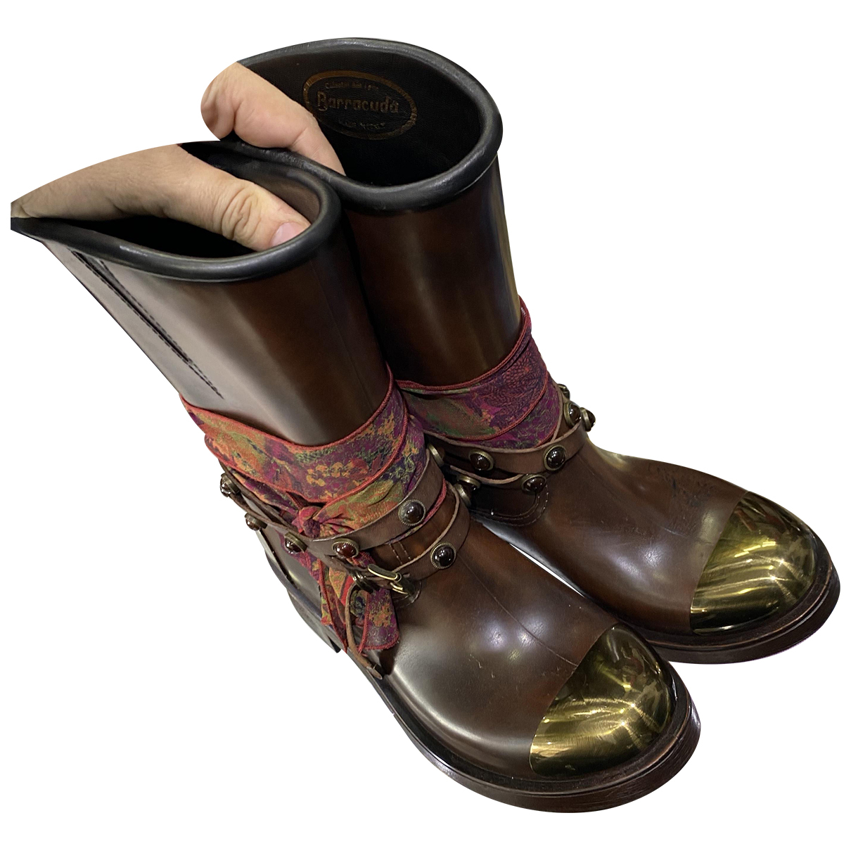 yellow box flip flops size 7